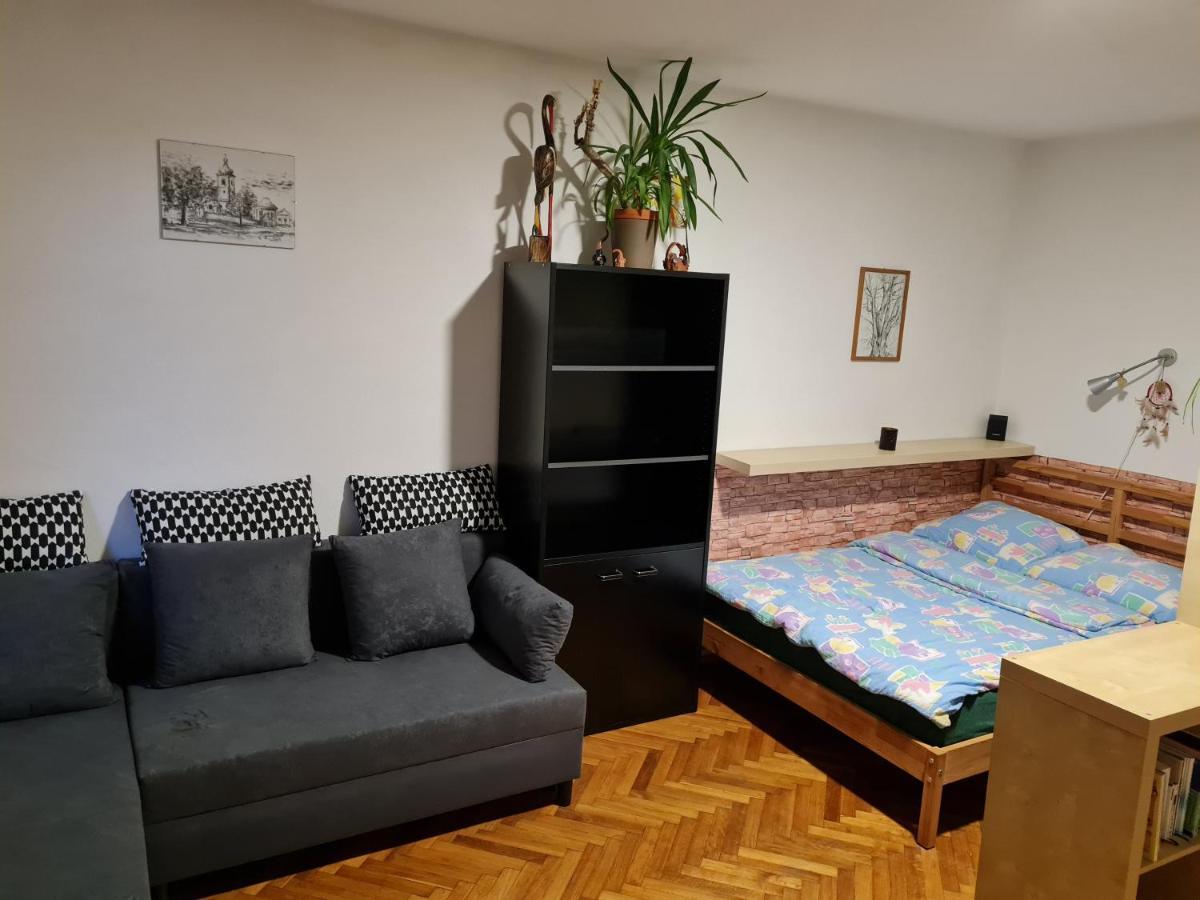 Apartament Kousek Do Prirody I Do Centra Piosek Zewnętrze zdjęcie